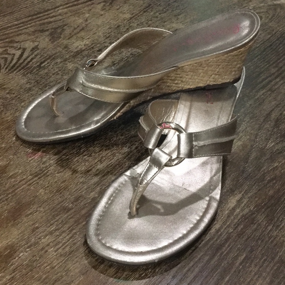 Lilly Pulitzer gold sandal wedge shoe